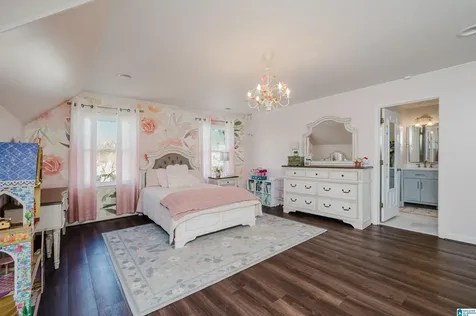 1207 Cheval Lane Vestavia Hills AL 35216