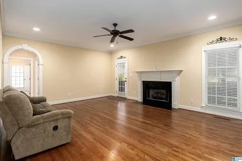 6927 Woodvale Lane Trussville AL 35173