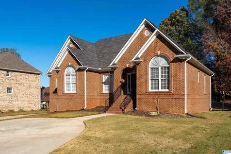 6927 Woodvale Lane Trussville AL 35173