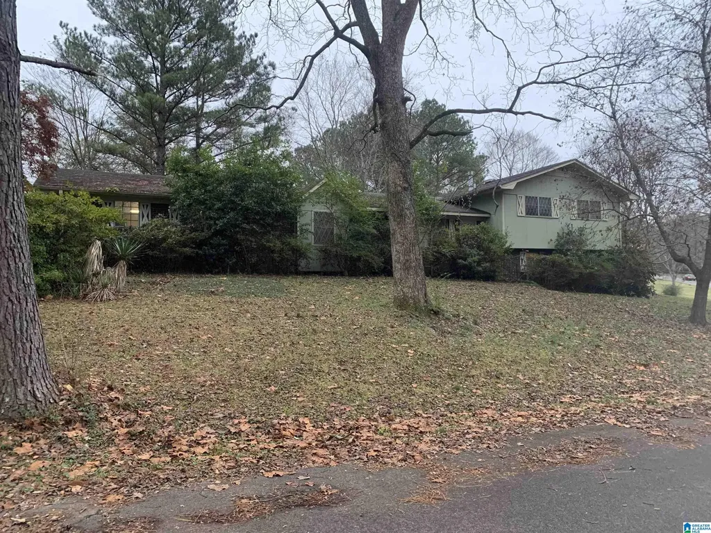 1805 L Drive Fultondale AL 35068
