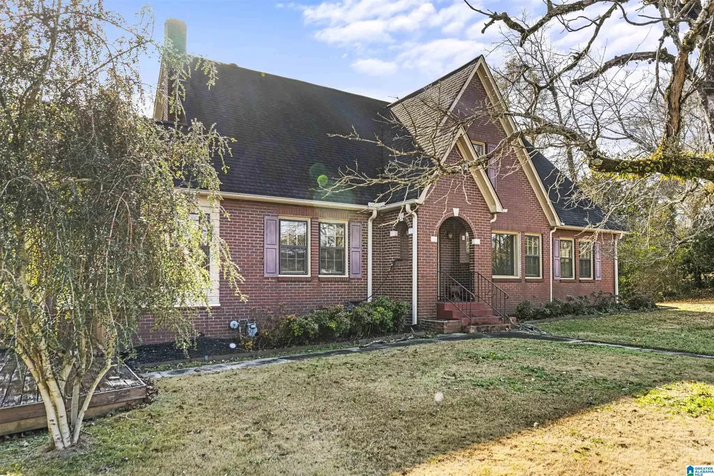 1348 3rd Street SE Cullman AL 35053