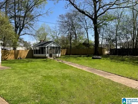 10 Brown Avenue Sylacauga AL 35150