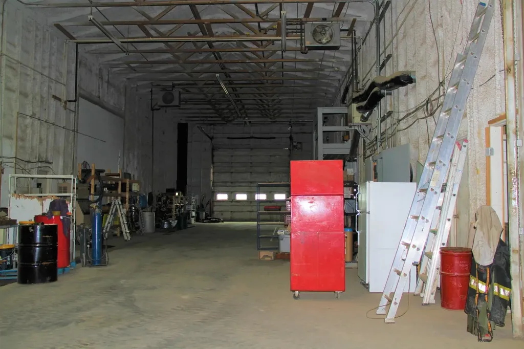 5704 54 Avenue Taber AB T1G 1X3