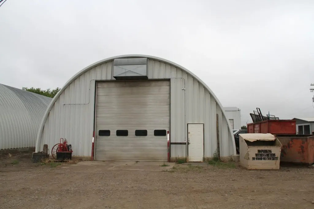 5704 54 Avenue Taber AB T1G 1X3
