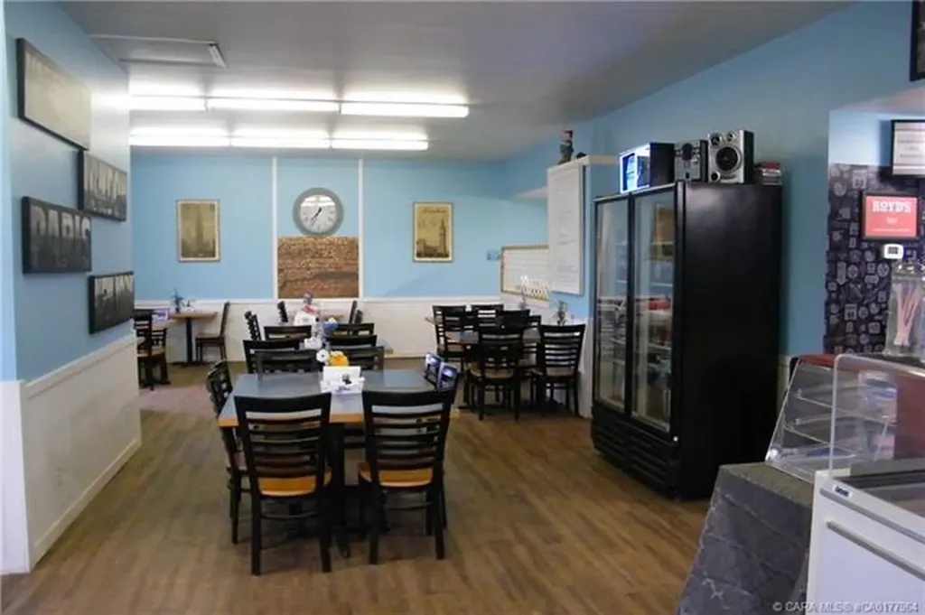 4706 43 Avenue Forestburg AB T0B 1N0