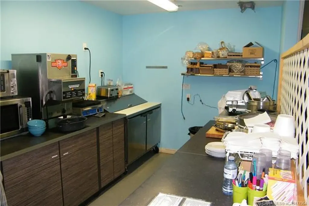 4706 43 Avenue Forestburg AB T0B 1N0