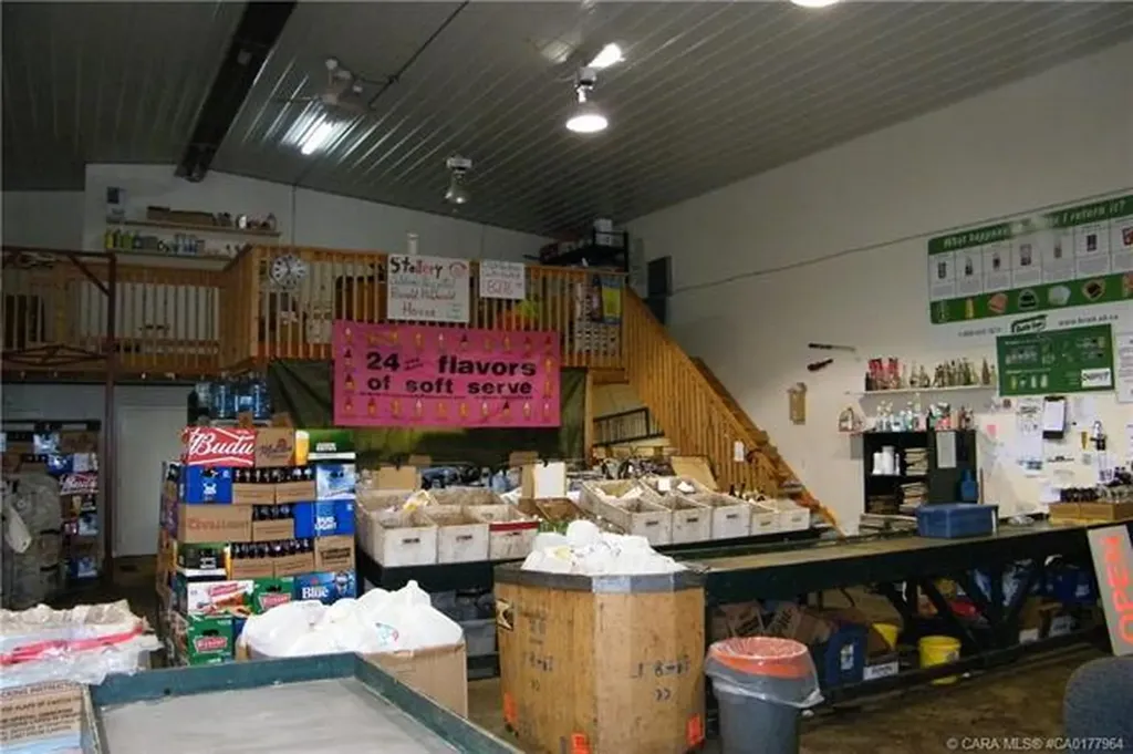 4706 43 Avenue Forestburg AB T0B 1N0