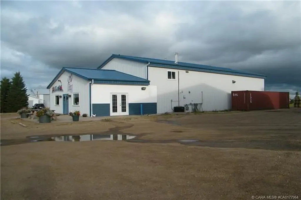 4706 43 Avenue Forestburg AB T0B 1N0