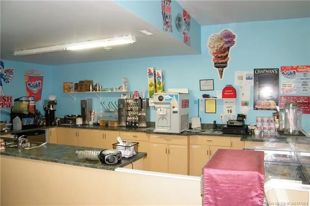 4706 43 Avenue Forestburg AB T0B 1N0