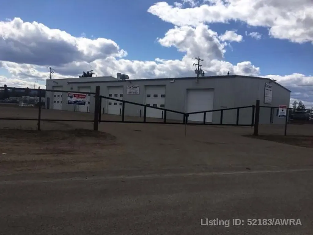3511 35 Avenue Whitecourt AB