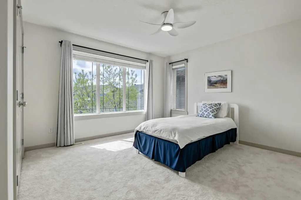 222 Chapala Point SE Calgary AB T2X 3W9