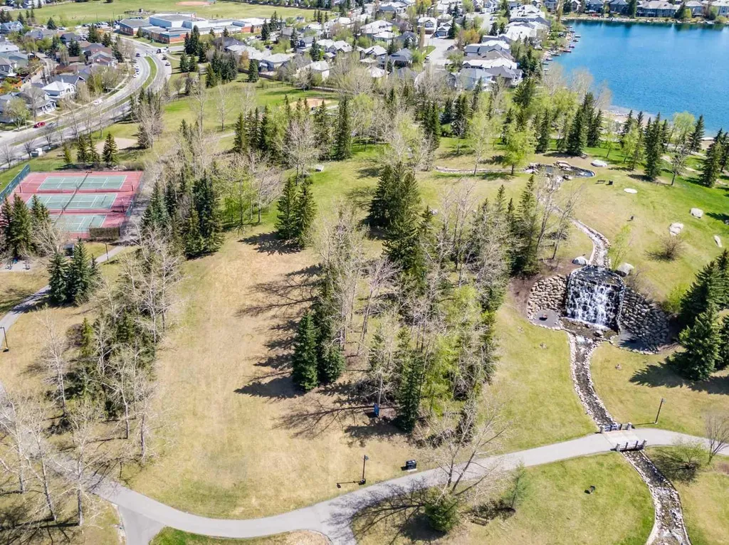 222 Chapala Point SE Calgary AB T2X 3W9