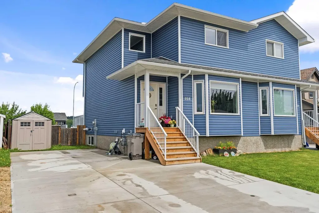 108 Wellwood Drive Whitecourt AB T7S 0C6