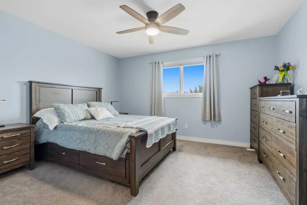 108 Wellwood Drive Whitecourt AB T7S 0C6