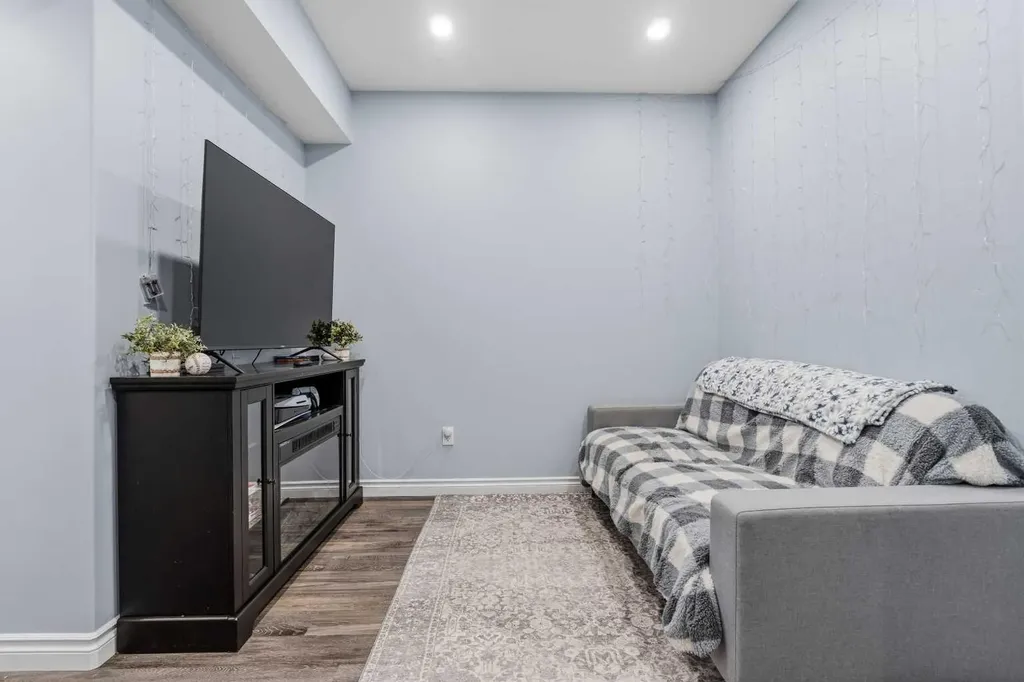 108 Wellwood Drive Whitecourt AB T7S 0C6