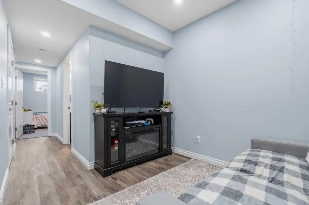 108 Wellwood Drive Whitecourt AB T7S 0C6