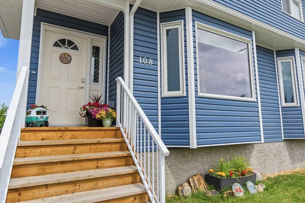 108 Wellwood Drive Whitecourt AB T7S 0C6