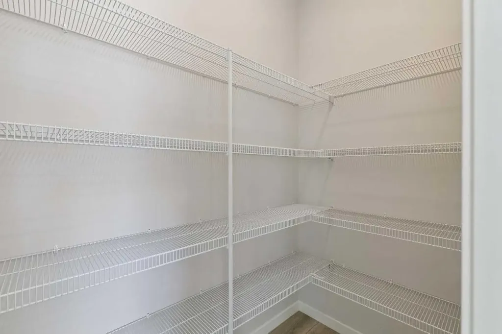 41 Belmont Row SW Calgary AB T2X 6E6