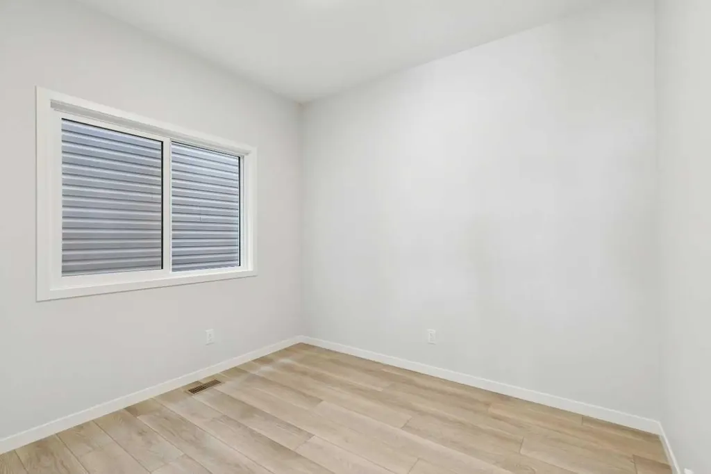 41 Belmont Row SW Calgary AB T2X 6E6