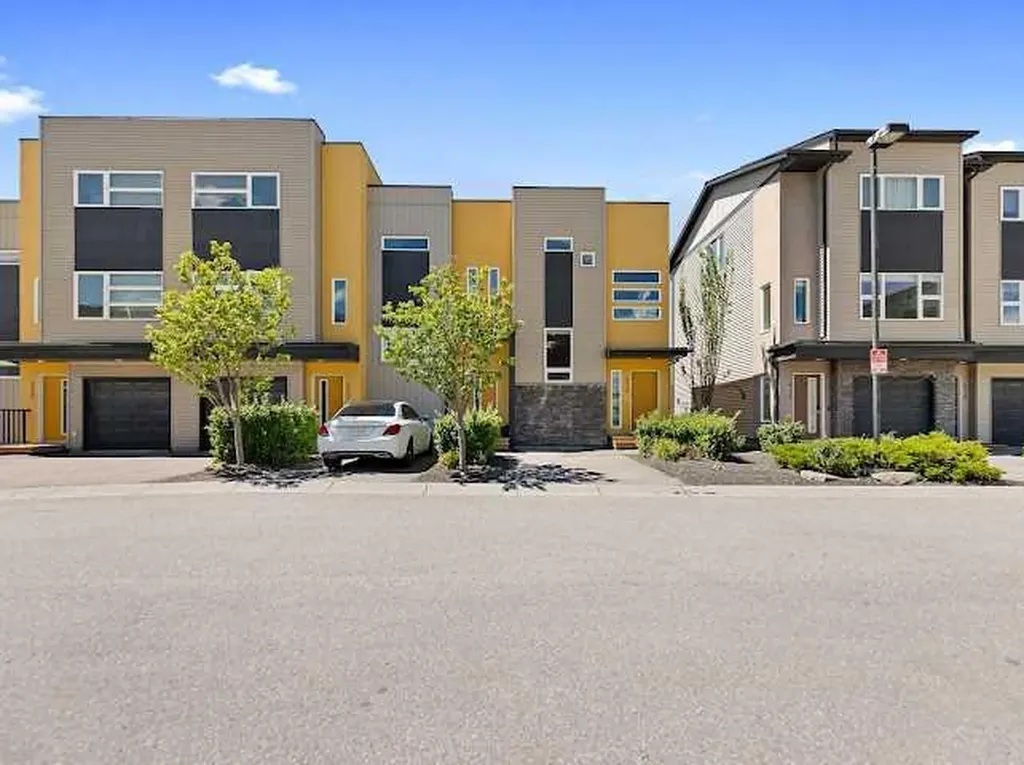 416 Covecreek Circle NE Calgary AB T3K0W6