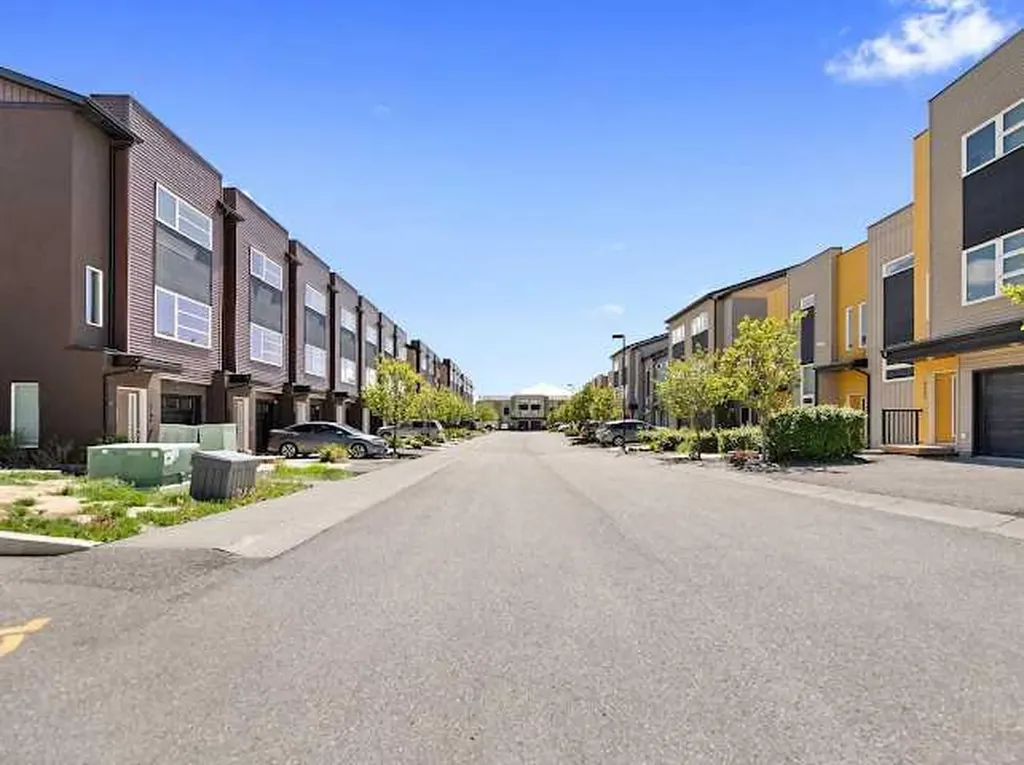 416 Covecreek Circle NE Calgary AB T3K0W6