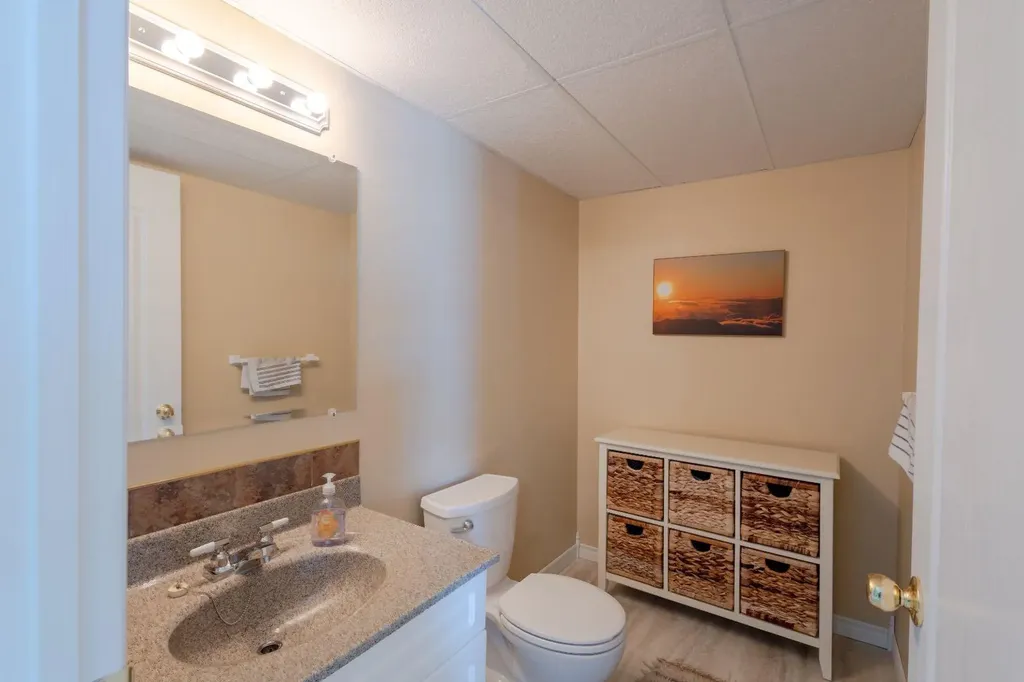 124 Tuscany Hills Park NW Calgary AB T3L 2A3