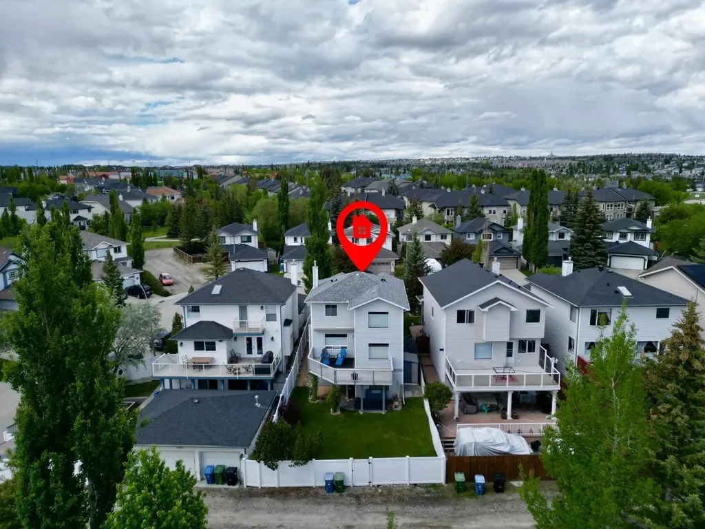 124 Tuscany Hills Park NW Calgary AB T3L 2A3