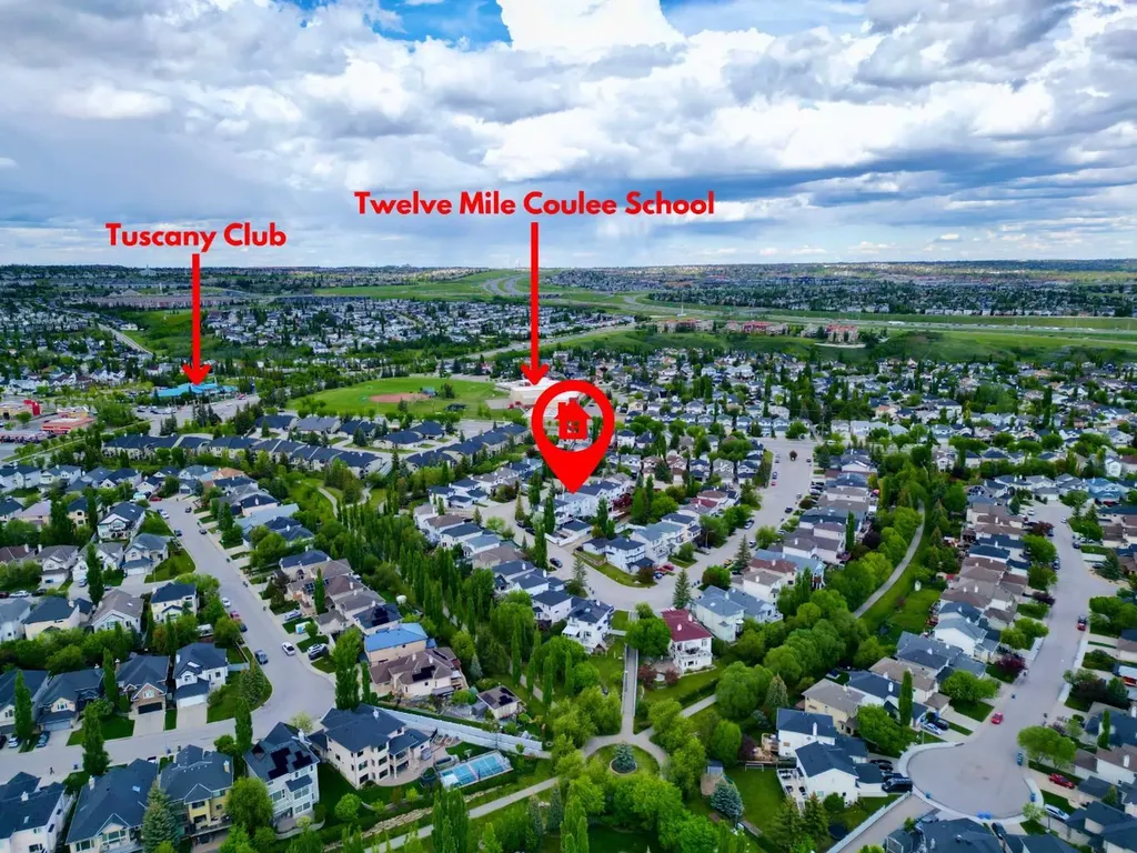 124 Tuscany Hills Park NW Calgary AB T3L 2A3
