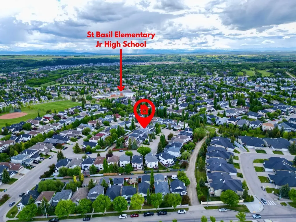 124 Tuscany Hills Park NW Calgary AB T3L 2A3