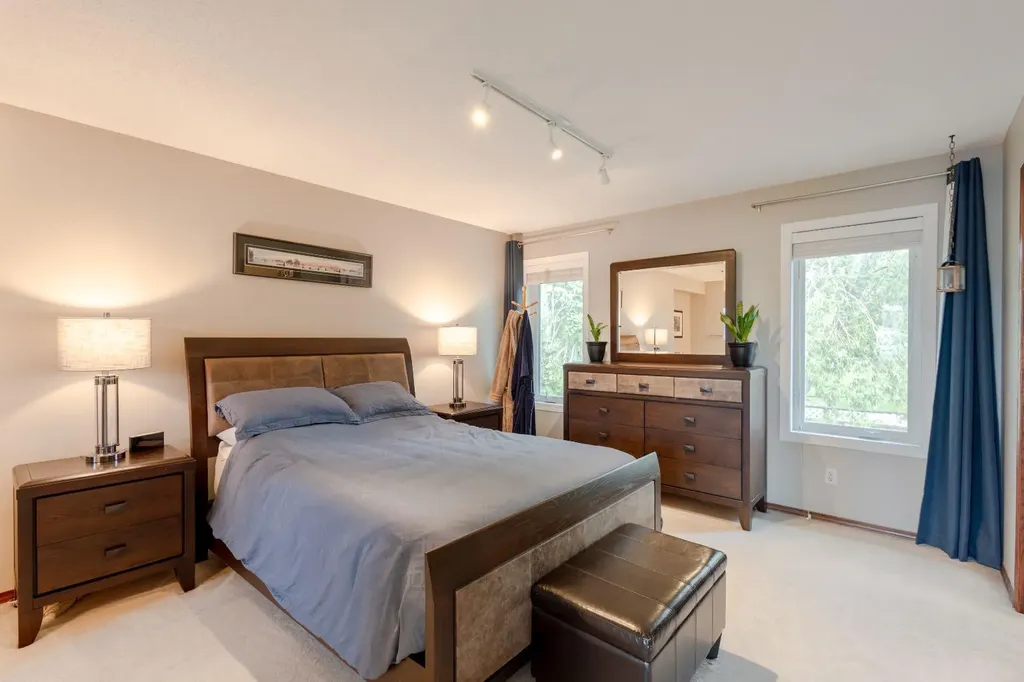 123 Tuscany Hills Park NW Calgary AB T3L 2A3