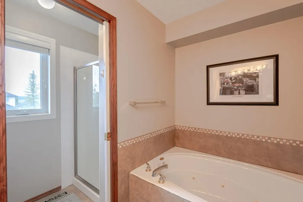 123 Tuscany Hills Park NW Calgary AB T3L 2A3