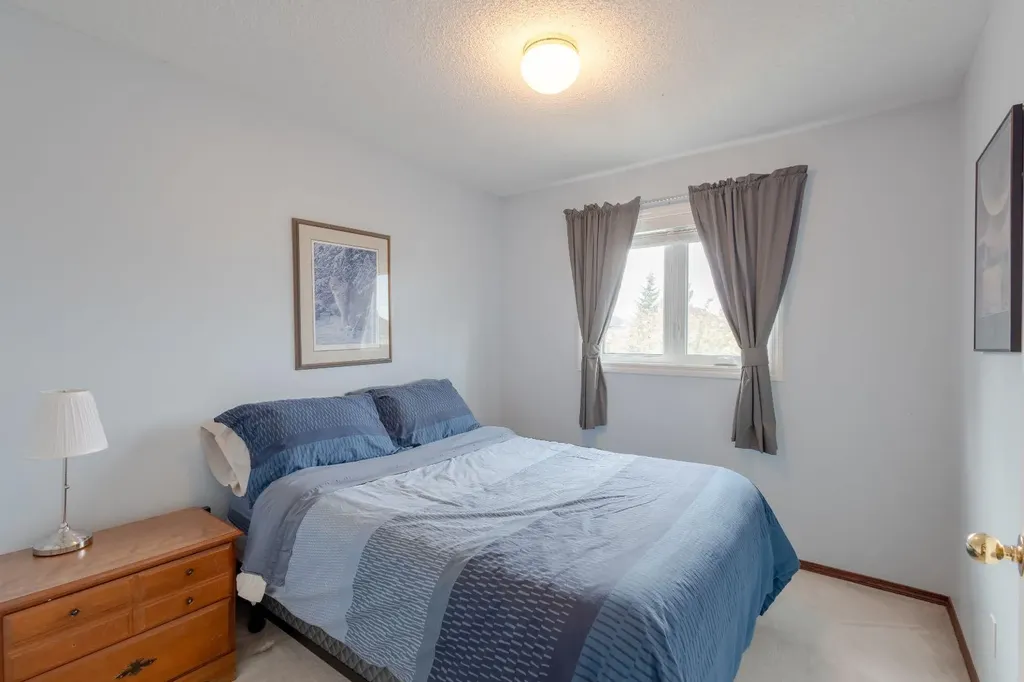 123 Tuscany Hills Park NW Calgary AB T3L 2A3