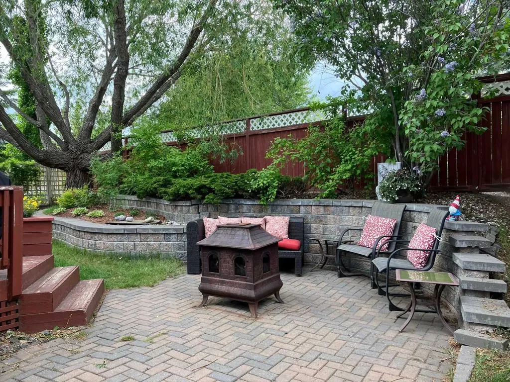 123 Tuscany Hills Park NW Calgary AB T3L 2A3