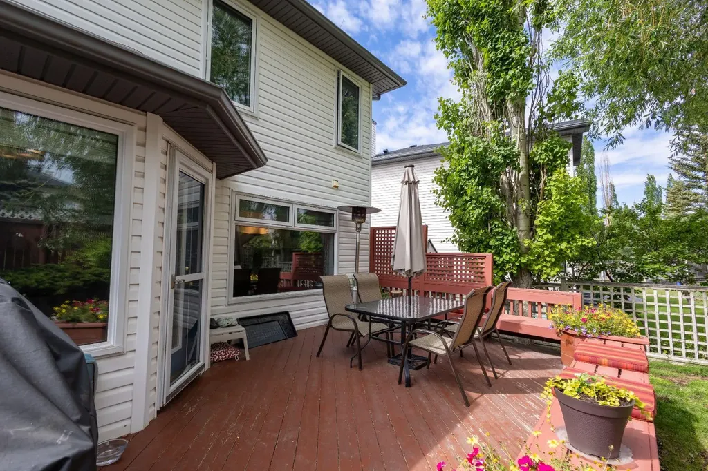 123 Tuscany Hills Park NW Calgary AB T3L 2A3