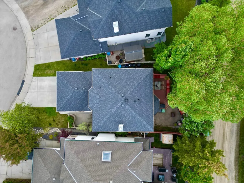 123 Tuscany Hills Park NW Calgary AB T3L 2A3