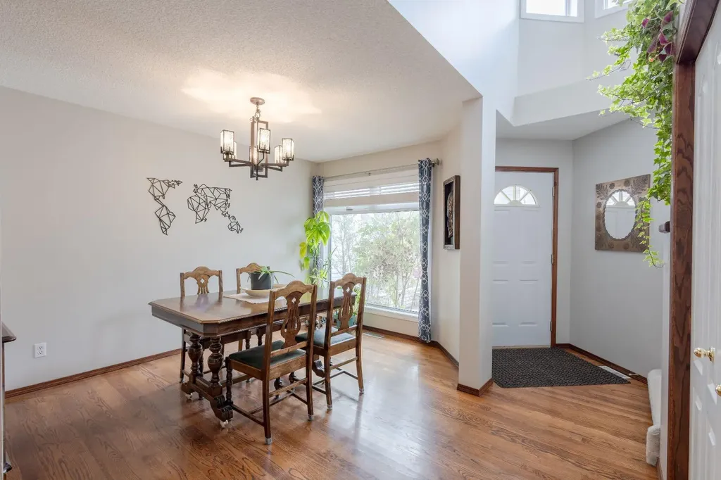 123 Tuscany Hills Park NW Calgary AB T3L 2A3