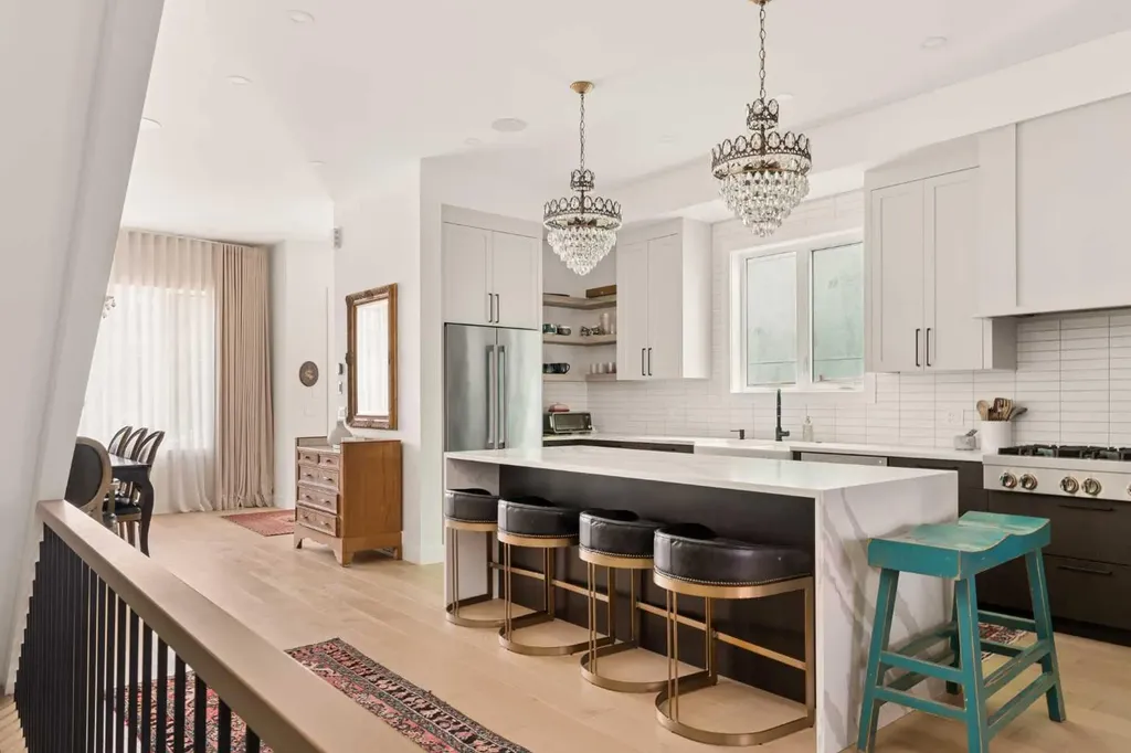 4114 18 Street SW Calgary AB T2T 4V7