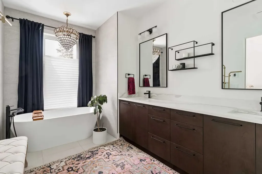 4114 18 Street SW Calgary AB T2T 4V7