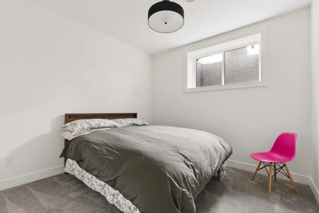 4114 18 Street SW Calgary AB T2T 4V7