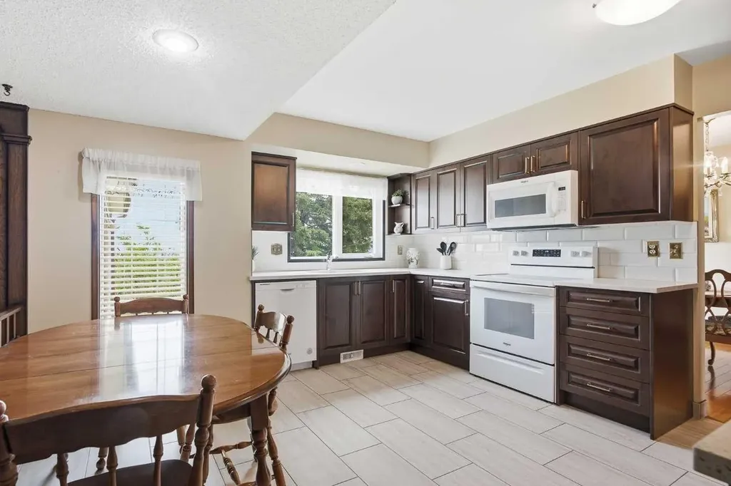 228 Norfolk Road NW Calgary AB T2K 5P7