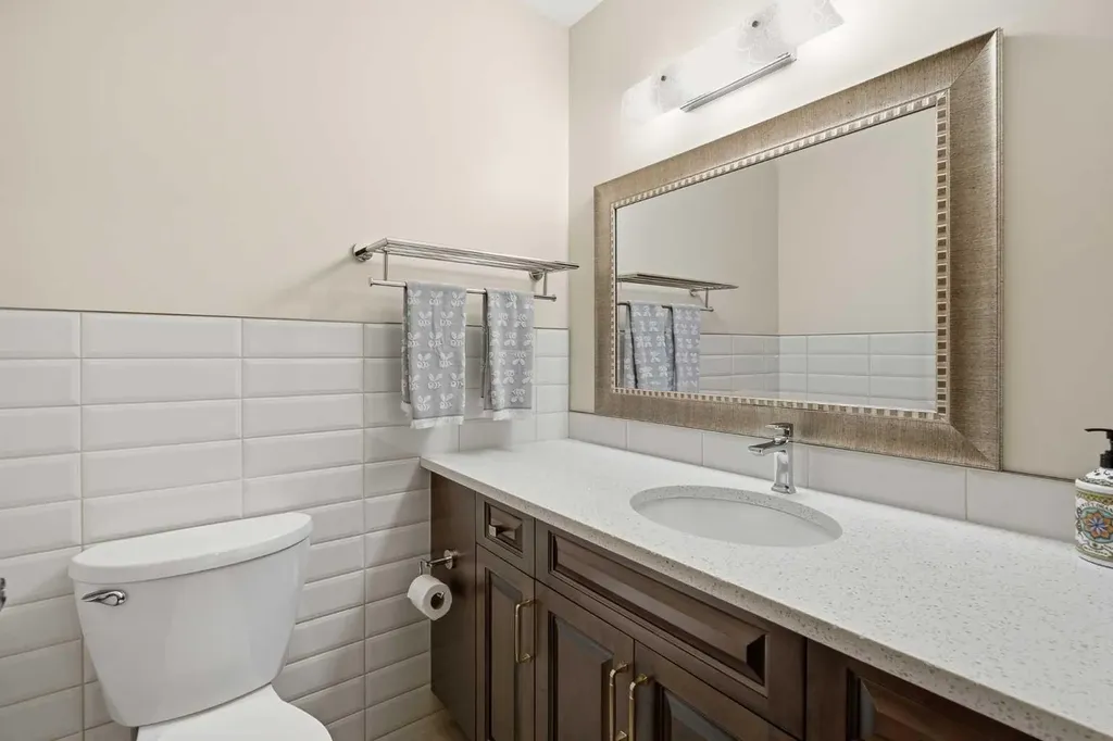 228 Norfolk Road NW Calgary AB T2K 5P7