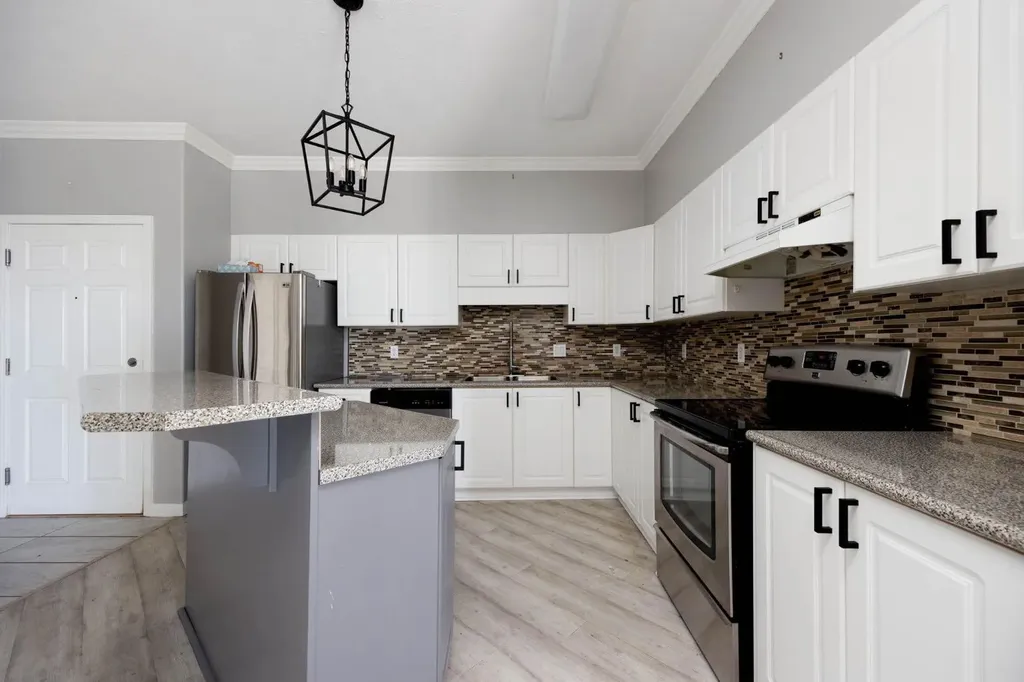 1095 Timberline Drive Fort Mcmurray AB T9K 1Y7