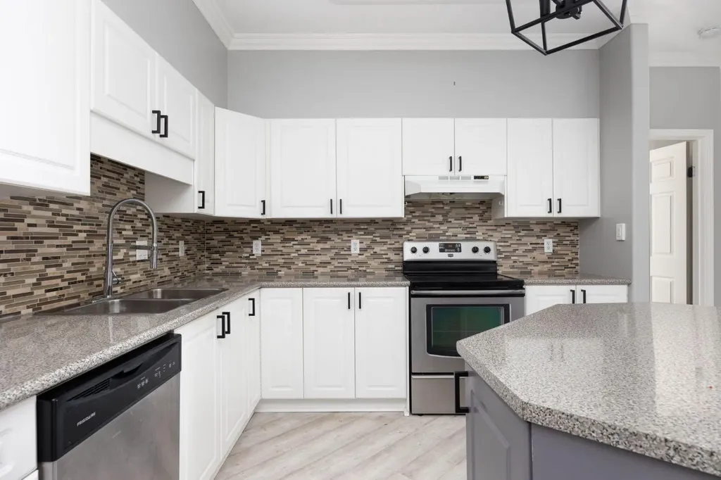 1095 Timberline Drive Fort Mcmurray AB T9K 1Y7