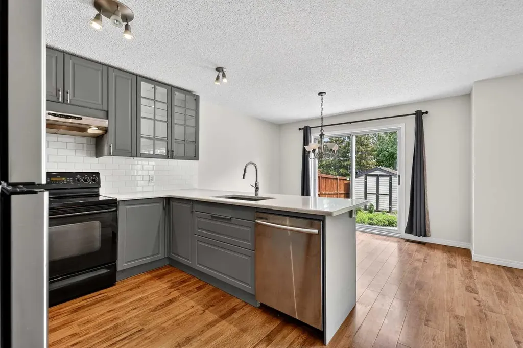 98 River Rock Crescent SE Calgary AB T2C 4J3