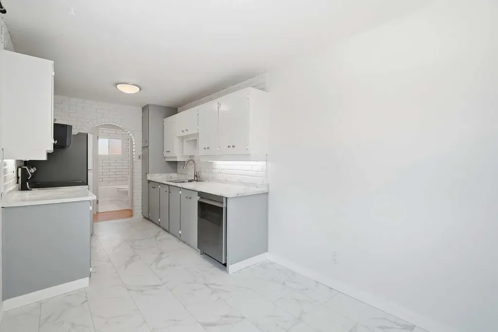 6119 Blackthorn Crescent NE Calgary AB T2K 3X5