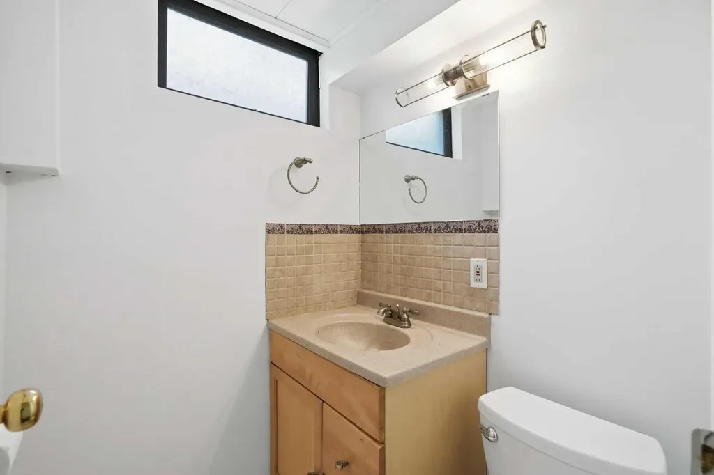 6119 Blackthorn Crescent NE Calgary AB T2K 3X5