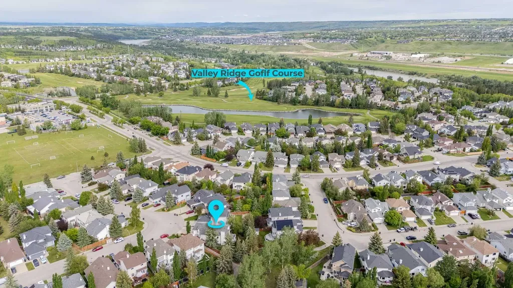 44 Valley Meadow Close NW Calgary AB T3B 5M1