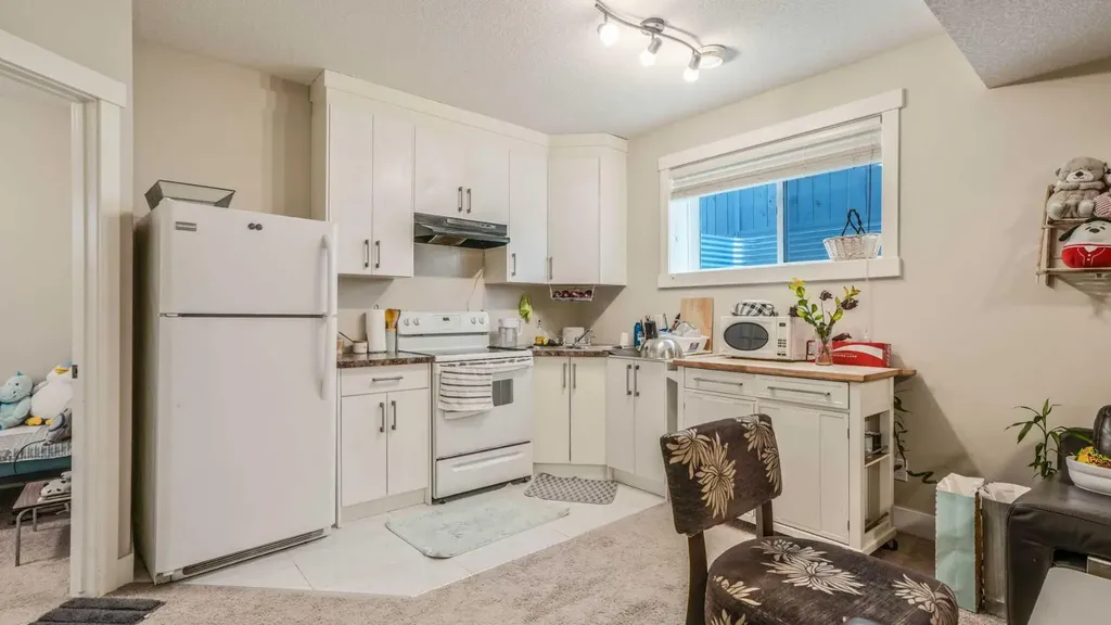 51 Tararidge Drive NE Calgary AB T3J2R7