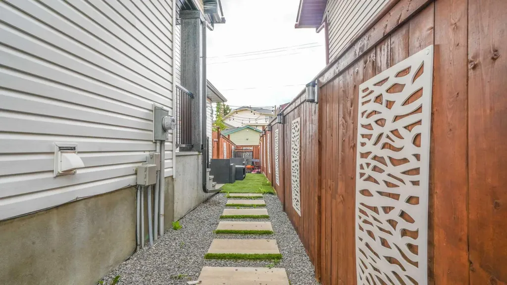 51 Tararidge Drive NE Calgary AB T3J2R7