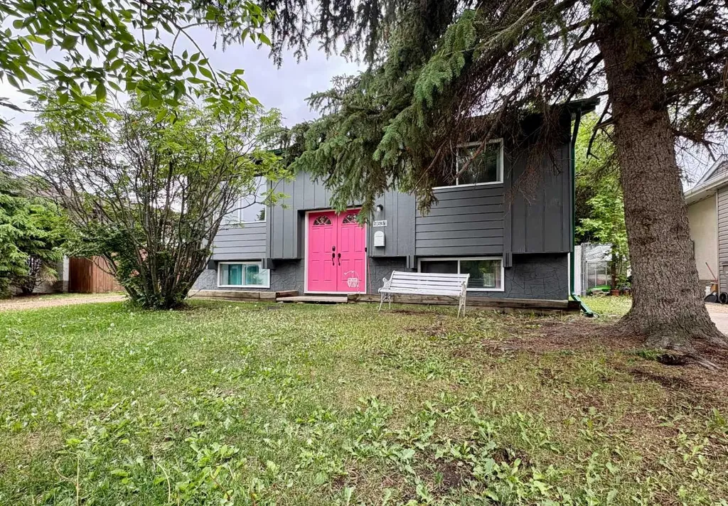 9631 85 Avenue Grande Prairie AB T8V 3K4